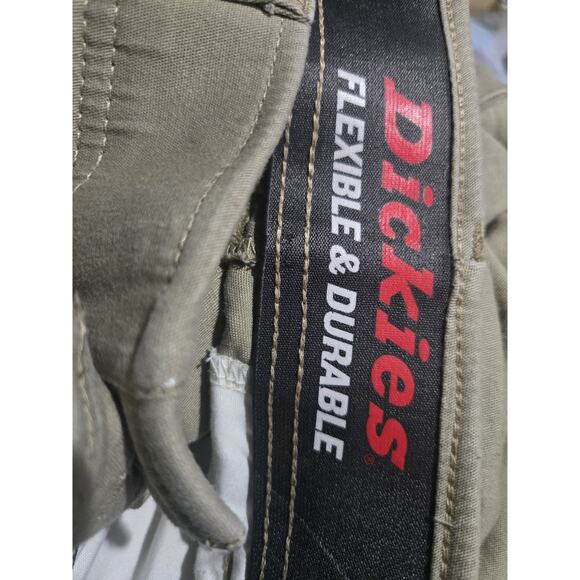Dickies Men’s Flexible Durable Cargo Utility 7 Pockets Work Pants, Beige, 30x30 - Picture 8 of 8